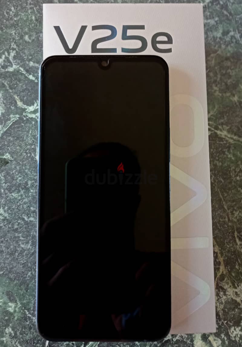 VIVO V25e الغني عن التعريف فيفو 2