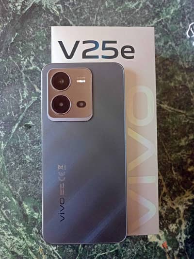 VIVO V25e الغني عن التعريف فيفو