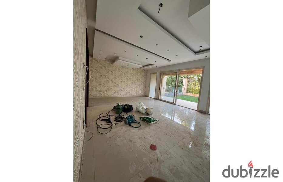 Twin house 220m semi furnished for rent in the villa new cairo 5