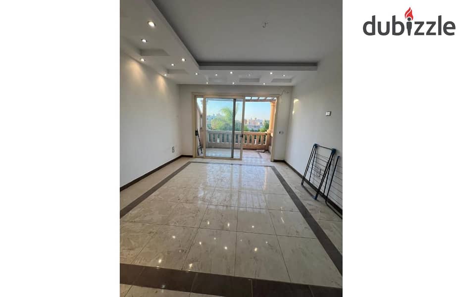 Twin house 220m semi furnished for rent in the villa new cairo 17