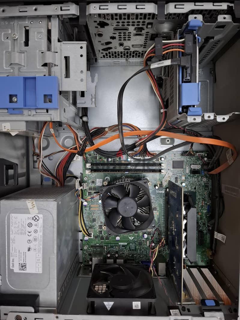 كيسة ديل Optiplex 390 + شاشة ديل ١٨ بوصه 3