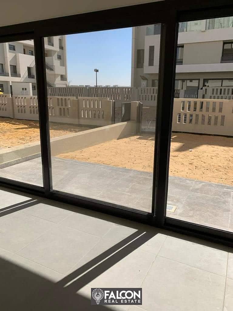 Receive immediately a 135-square-meter apartment with Super Lux finishing in Al Burouj ALBUROUJ, next to Madinaty, in installments 4