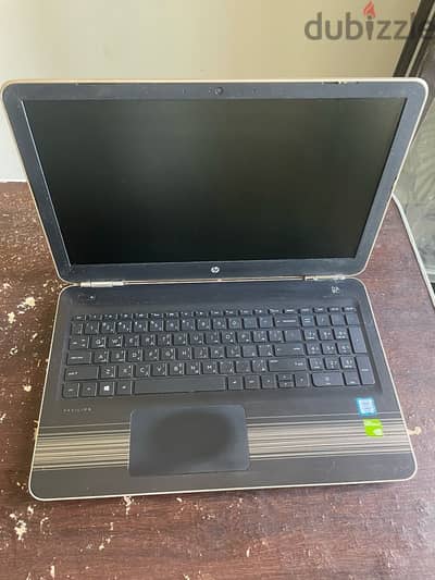 Laptop HP pavilion  Core I7  7th Gen Ram 8 GB  hard SSD 265 GB