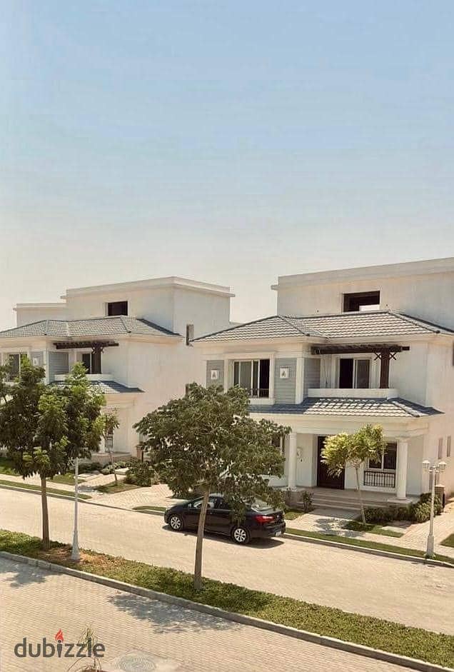 Townhouse in the northern expansions, minutes from Sheikh Zayed, behind Mall of Arabia, next to Chill Out Park, from Mountain View October 2