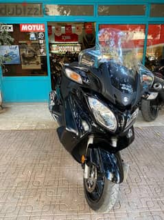 Suzuki burgman 650 2013 بحالة ممتازة 0