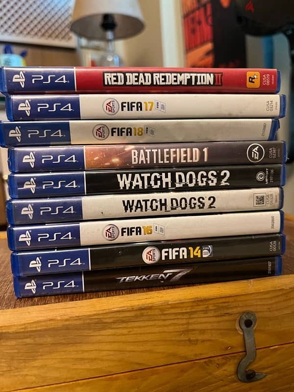 PlayStation 4 Standard + 2 Original Controllers + Games 7