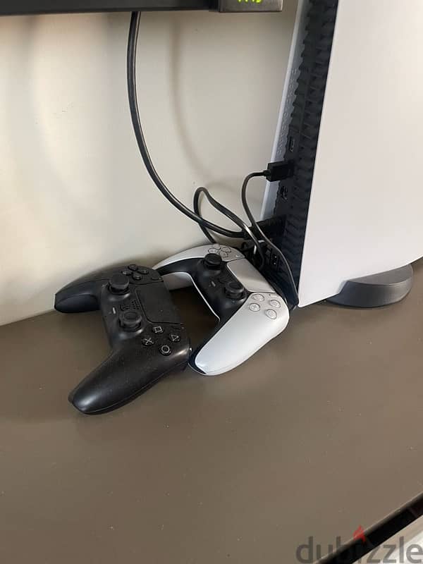 PS5 CD 2 Controller 1