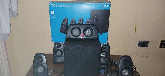 logitech z506 5.1 Surround sound speaker