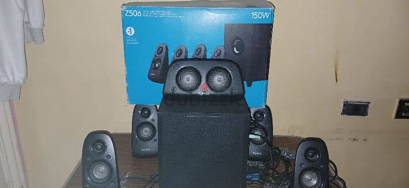 logitech z506 5.1 Surround sound speaker 0