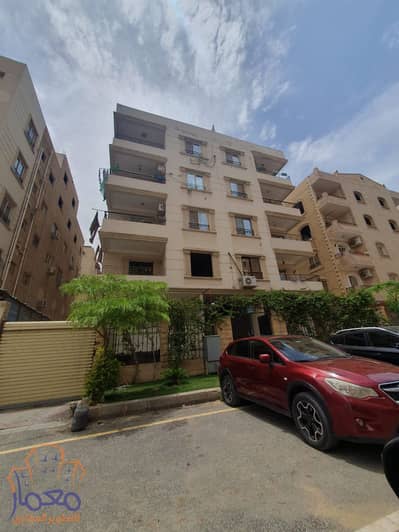 apartment for sale 230m ready to move banafsag omarat new cairo