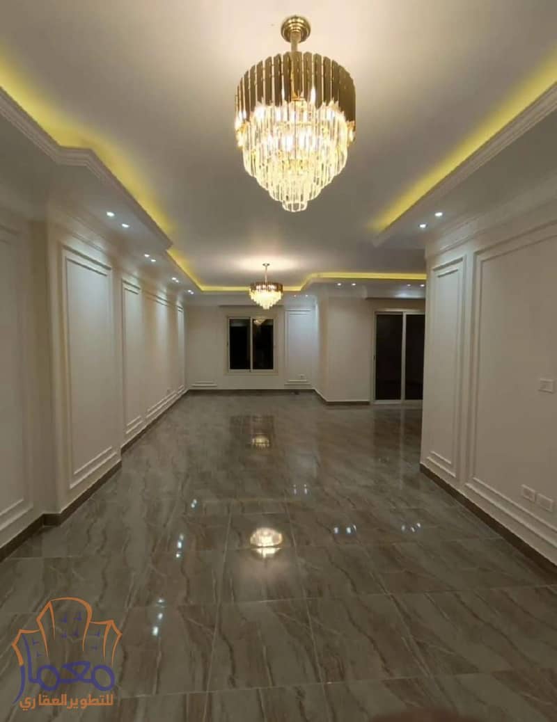 apartment for sale 230m ready to move banafsag omarat new cairo 5