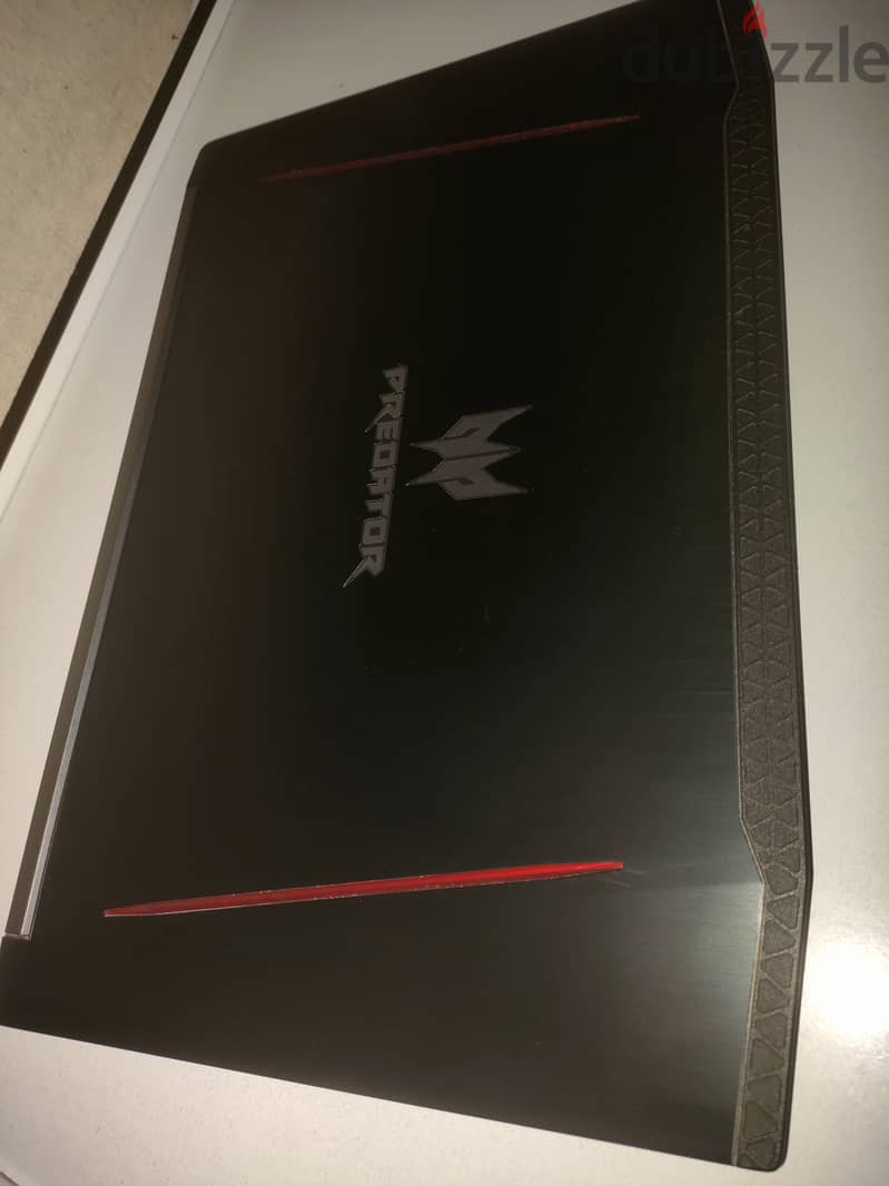 Acer predator Helios 300 8