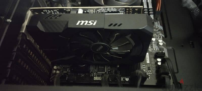 RX 560 4GB MSI 1 FAN 2