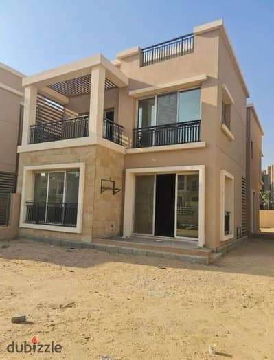 For sale townhouse 3BR fully serviced compound in front of Cairo Airport, in installments