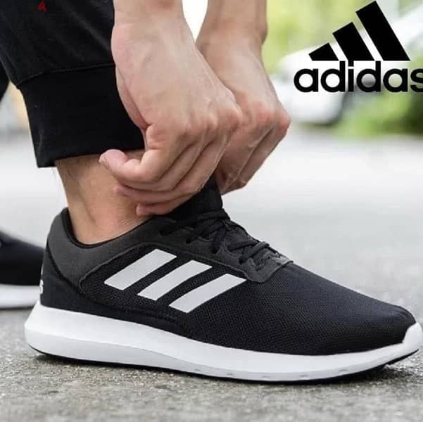 كوتشي adidas  اصلي وارد السعوديه  شيك جدا 1