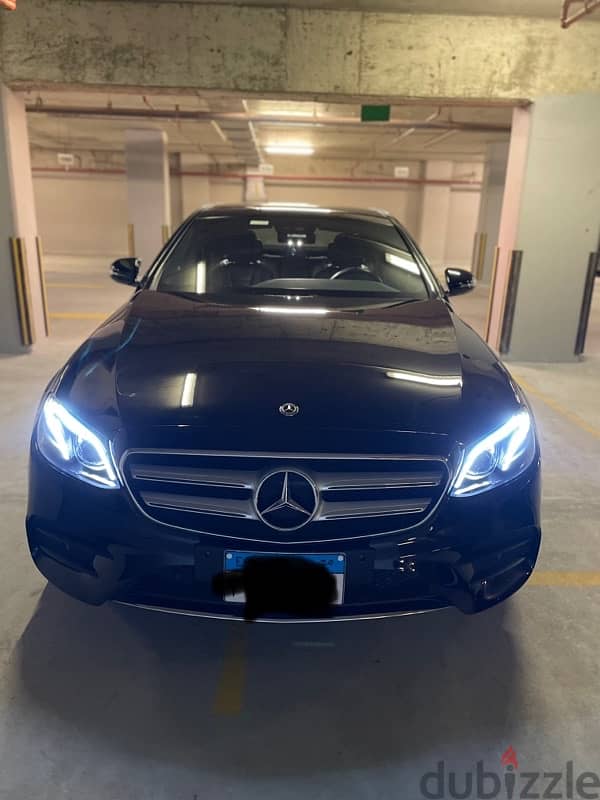 E300 Only 14,000 Km - عربيه من الوكيل - Mercedes-Benz - AMG 2