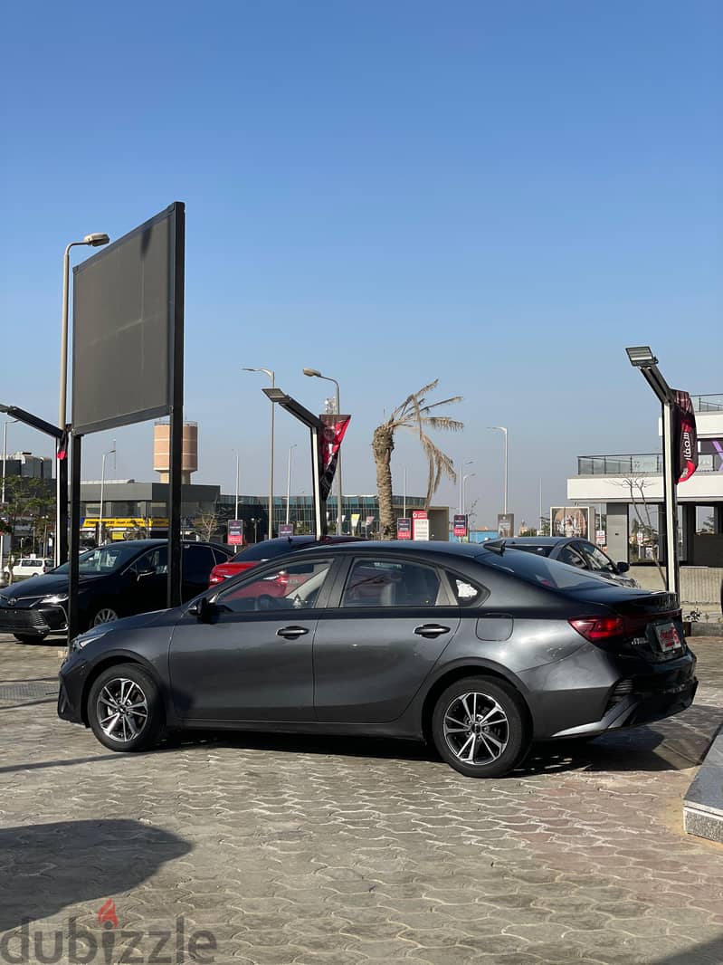 KIA Grand Cerato Model 2022 4