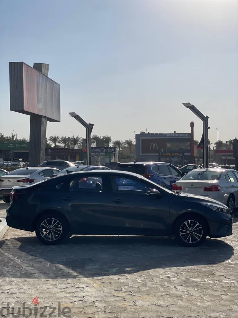 KIA Grand Cerato Model 2022 5