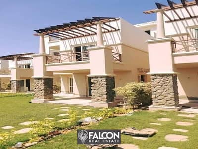 Receive immediately a luxurious 3-storey villa, first row, for sale, fully finished, in Blue Blue, Ain Sokhna