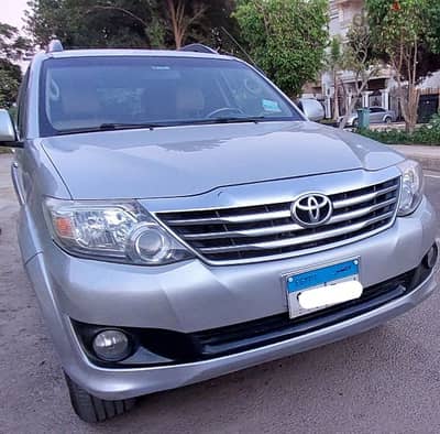 Toyota Fortuner 2016