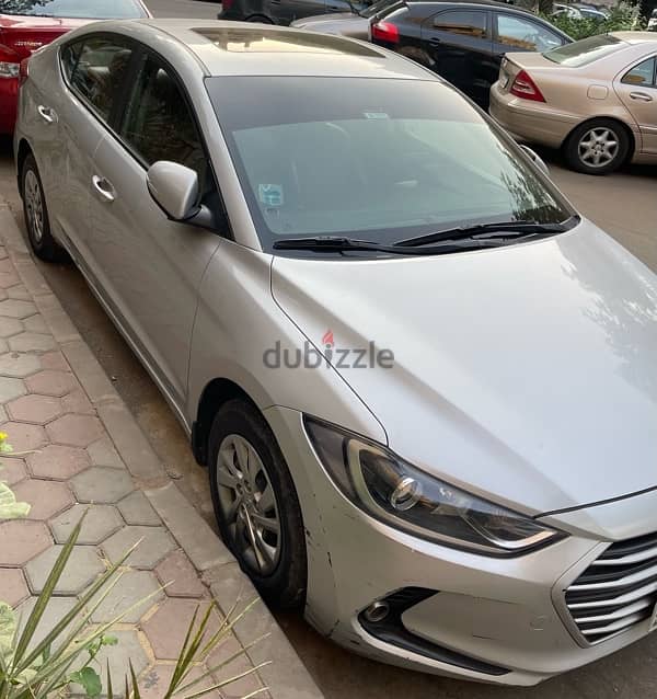 Hyundai Elantra 2019 4