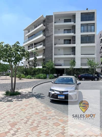 Apartment for sale in the best location in Tag City Compound in front of Cairo Airport and minutes from Nasr City at the lowest price in the market 