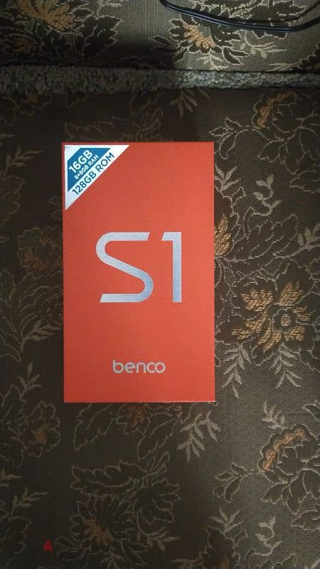 عايز تلفون يشيل معاك اليوم كله؟benco s1 4