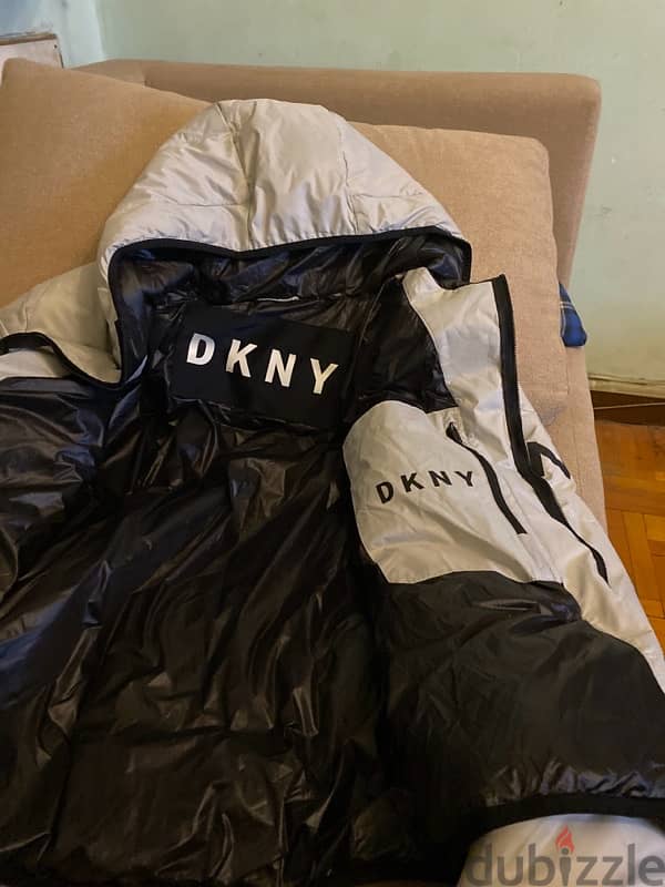 جاكت هودي بامب DKNY 3XL 2