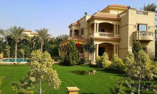 Palace for sale in the heart of the Fifth Settlement in a compound