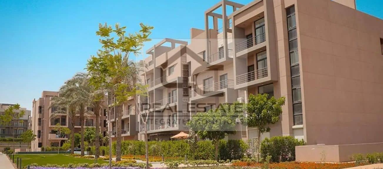 Ready to move | Apartment 180 m prime location for sale in Fifth square Compound 1