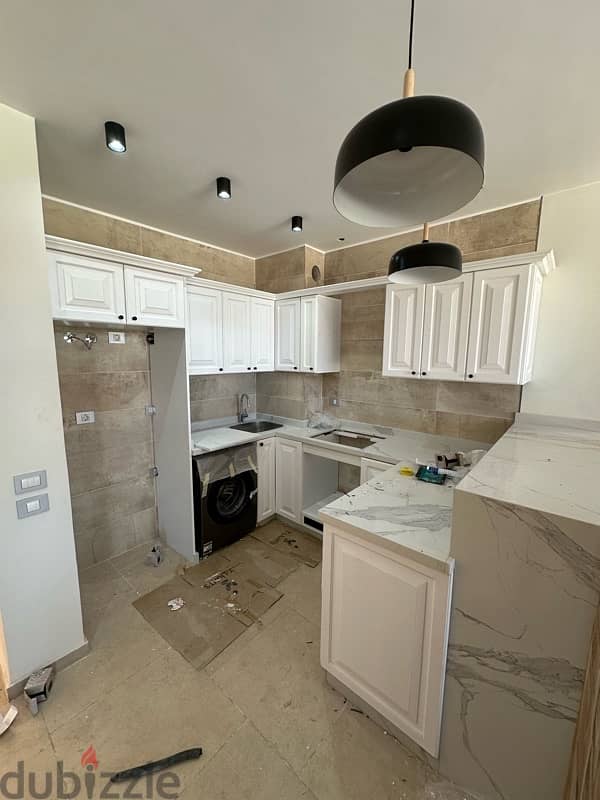 Full wood kitchen with quarts marble 1