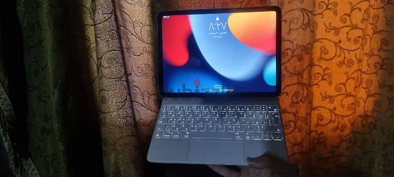 i pad air 5 بالماجيك كيبورد 1