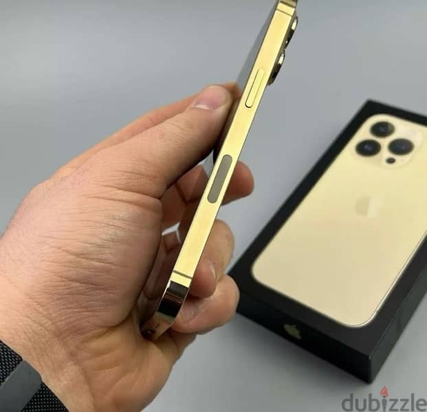 IPhone 13 Pro gold وتربروف معاه حاجته كلها كاملة 1