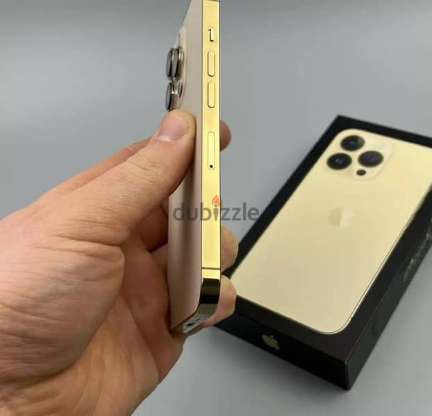 IPhone 13 Pro gold وتربروف معاه حاجته كلها كاملة 2