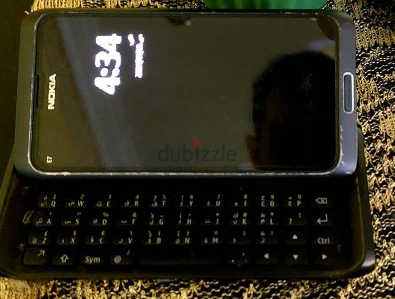 Nokia E7 3