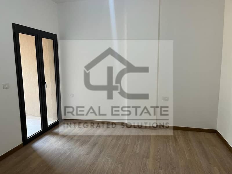 With a down payment of 3,3  a fully finished nautical apartment for sale in Fifth Square - Al Marasem, continuing installments up to 2031-The price in 12