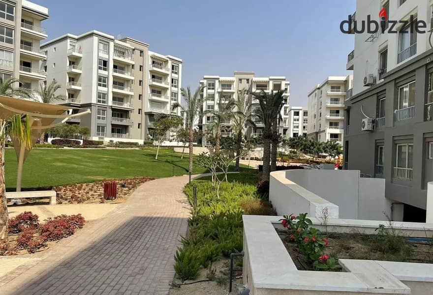 Two-room apartment next to the American University, prime location installments 6