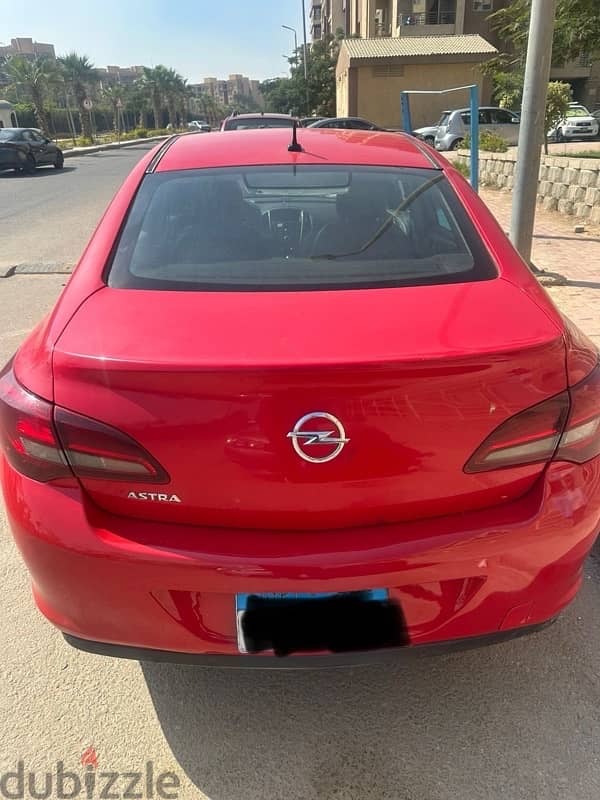 Opel Astra 2013 11