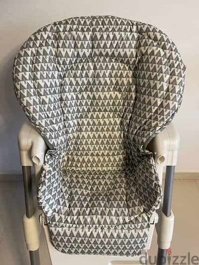 Joie baby chair with perfect condition as new