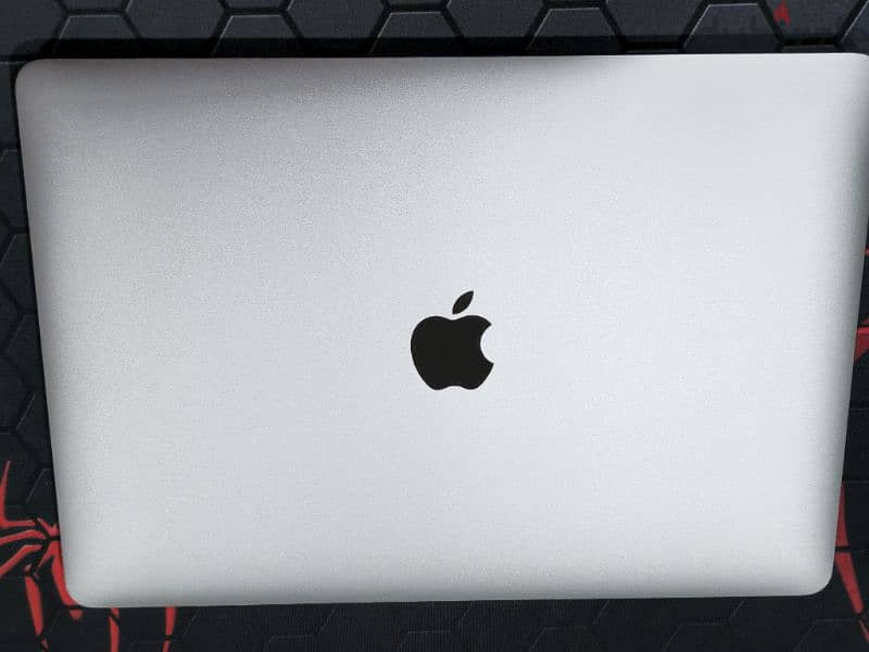 Apple macbook pro M1 2020 16G RAM 2