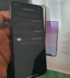 للبيع Xs Max 512 gb بطارية 80% حالة زيرو بدون خدش واحد 0