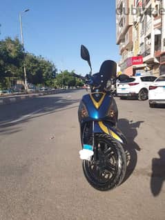 للبيع سكوتر SYM ST 200 CC بحالة الزيرو تماماً 0