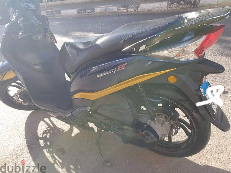 للبيع سكوتر SYM ST 200 CC بحالة الزيرو تماماً 4