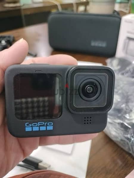 go pro hero 10 like new with all accessories 2