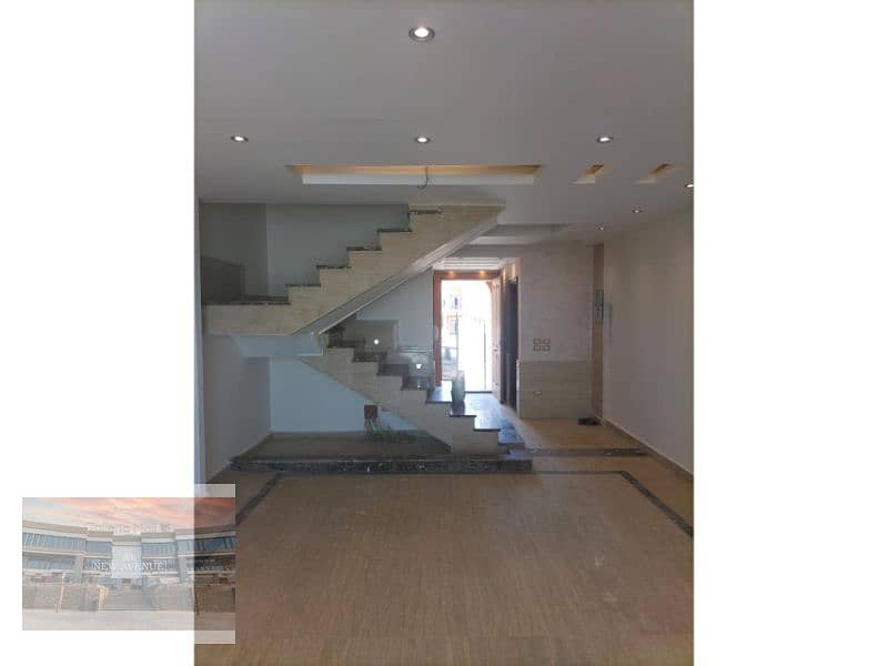 Townhouse middle for sale in nyoum 6 october 2