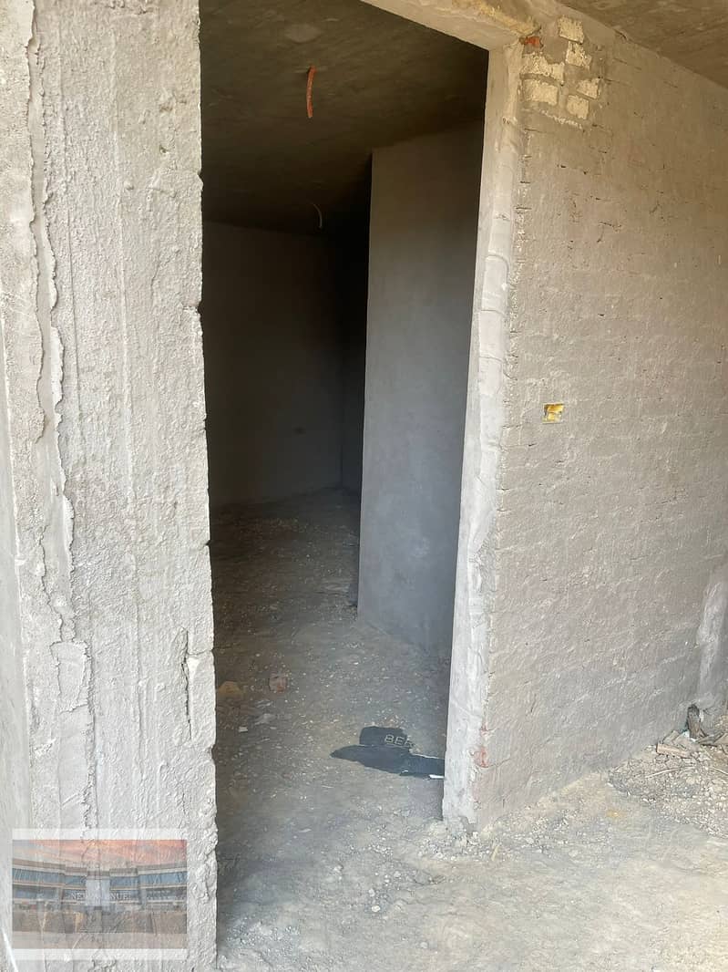 Ground duplex , garden view ready to move in Gharb El Golf 10