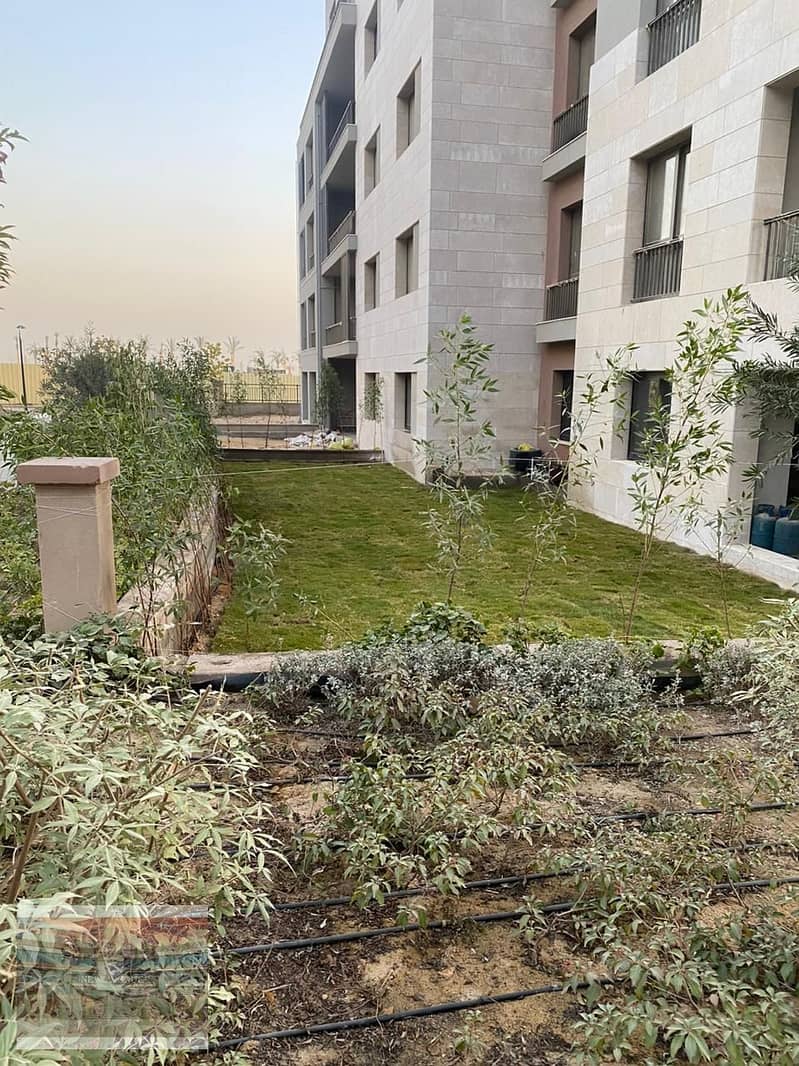 Ground Apartment in District 5 at New Cairo with very prime location for Sale 2