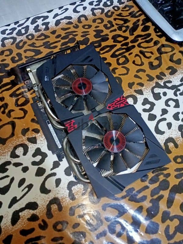 ASUS STRIX GTX 960 DirectCU II OC 2gb vram 6