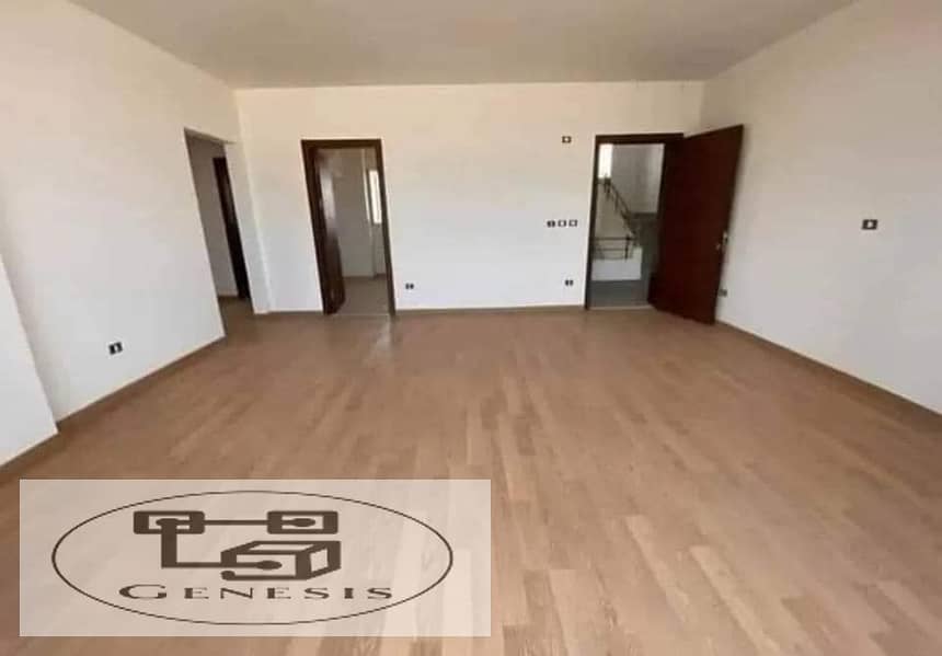 Own in front of the embassy district  Al Maqsad Compound    Apartment with an area of ​​160 m 4