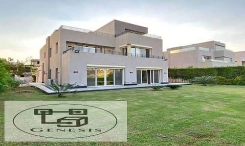 Villa 227m In Palm Hills Compound Compound On Landscape With Installments Over 8 Years